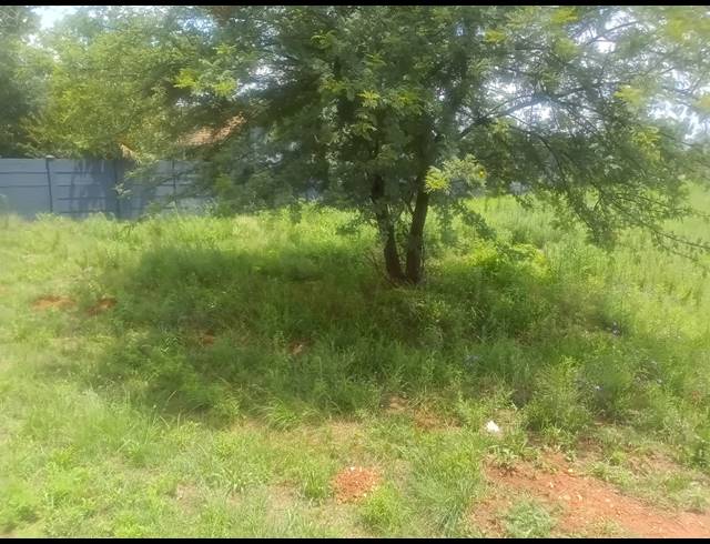 1,000M² VACANT LAND FOR SALE IN KOOKRUS
